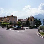 Casa Aidee 아파트